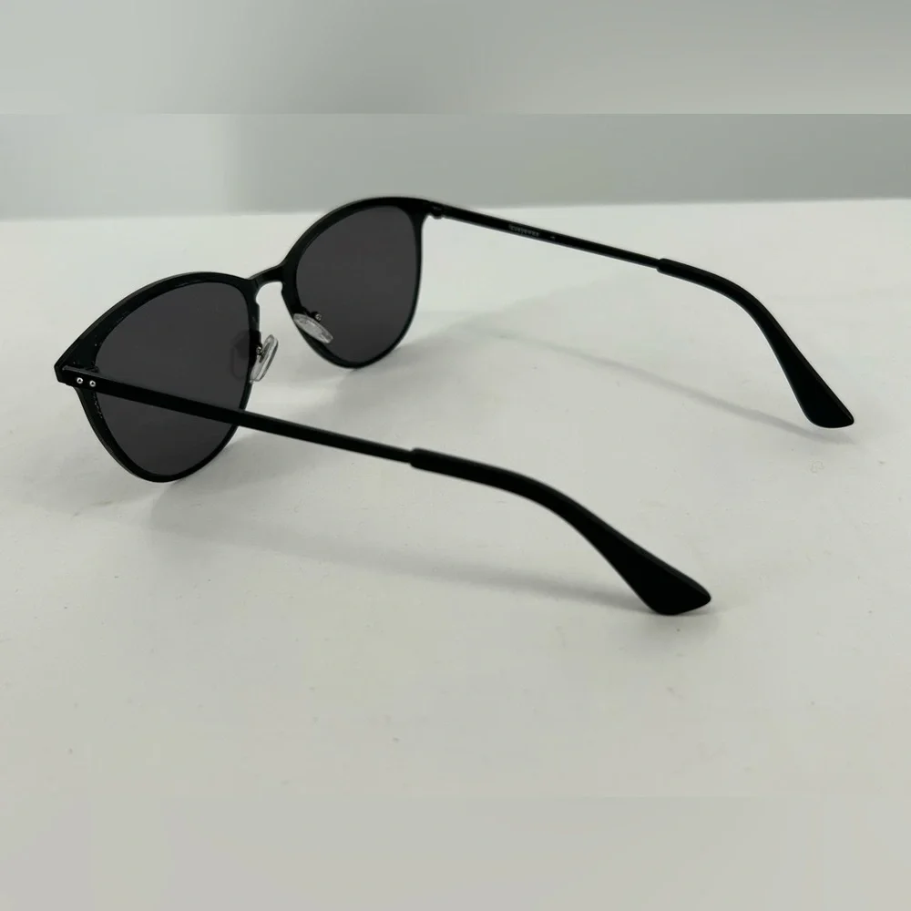 Classic Black Round Oversized Sunglasses Retro Chic Wire Frames ICU EYEWEAR